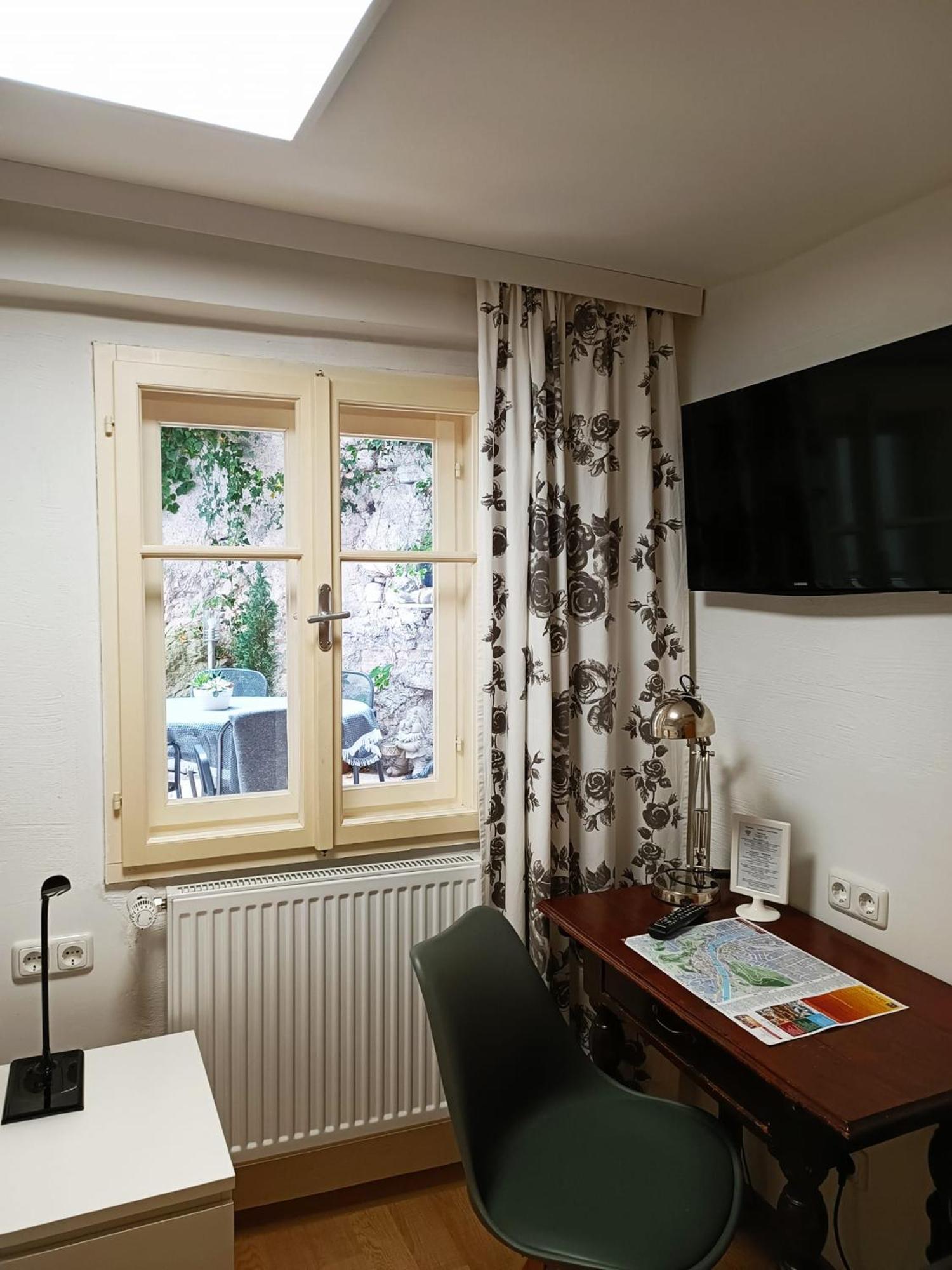 Cityhotel Junger Fuchs Solnohrad Exteriér fotografie